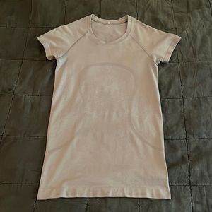 Swiftly tech, Lululemon, Size 4